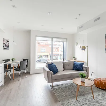 Beautiful Modern Apartment Unit In High Park North